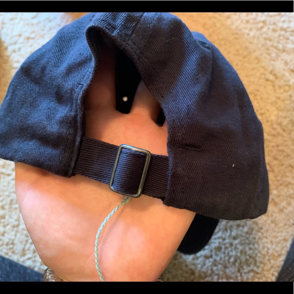 Hat - Picture 3 of 4